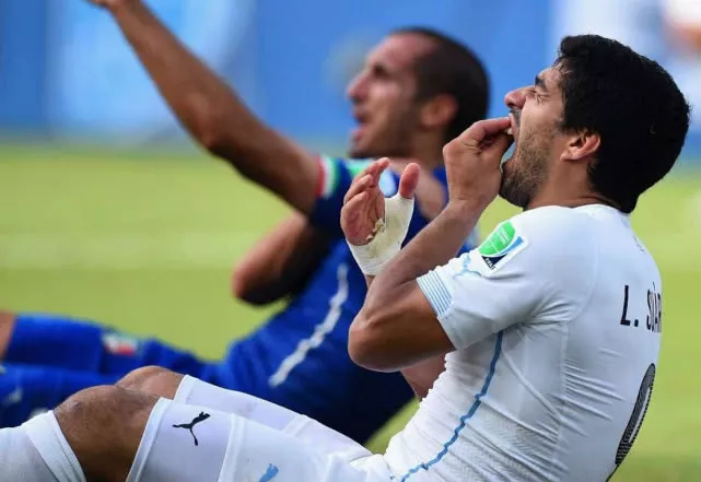  朗斯铁卫乌龙球葬送关键战役  