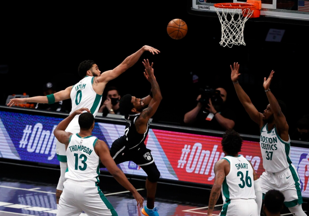  约基奇统治攻防两端掘金豪取五连胜登顶西部