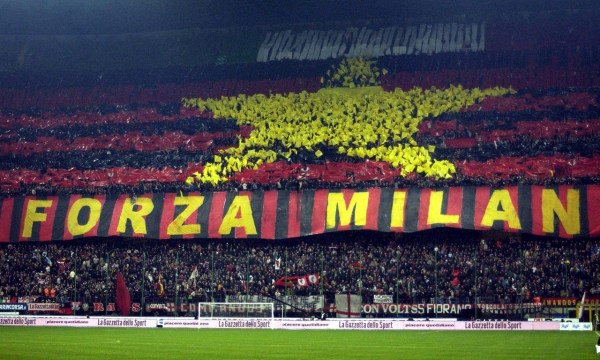  AC米兰德比战告捷，同城死敌互交白卷收场  